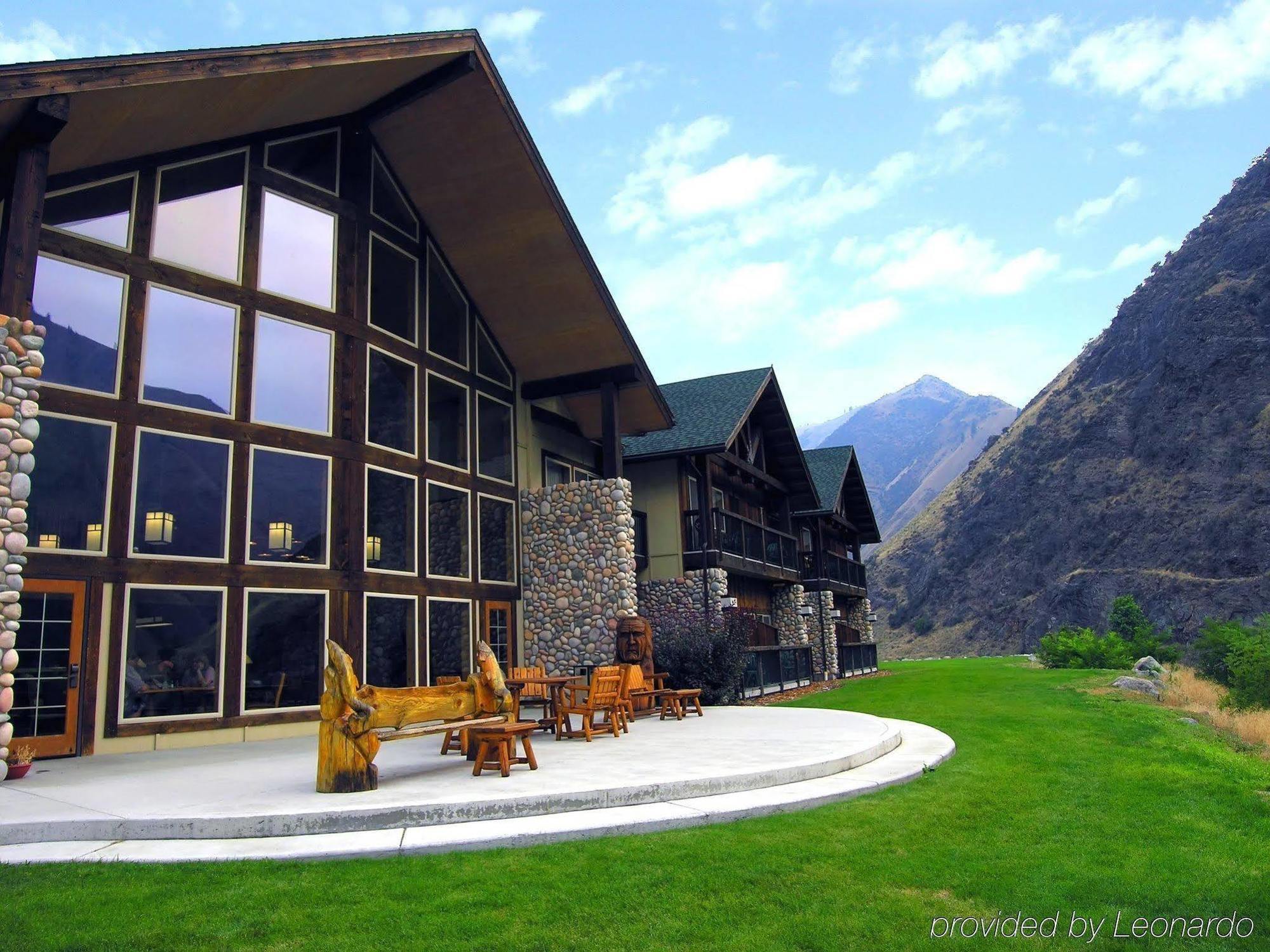 Salmon Rapids Lodge Riggins Bagian luar foto